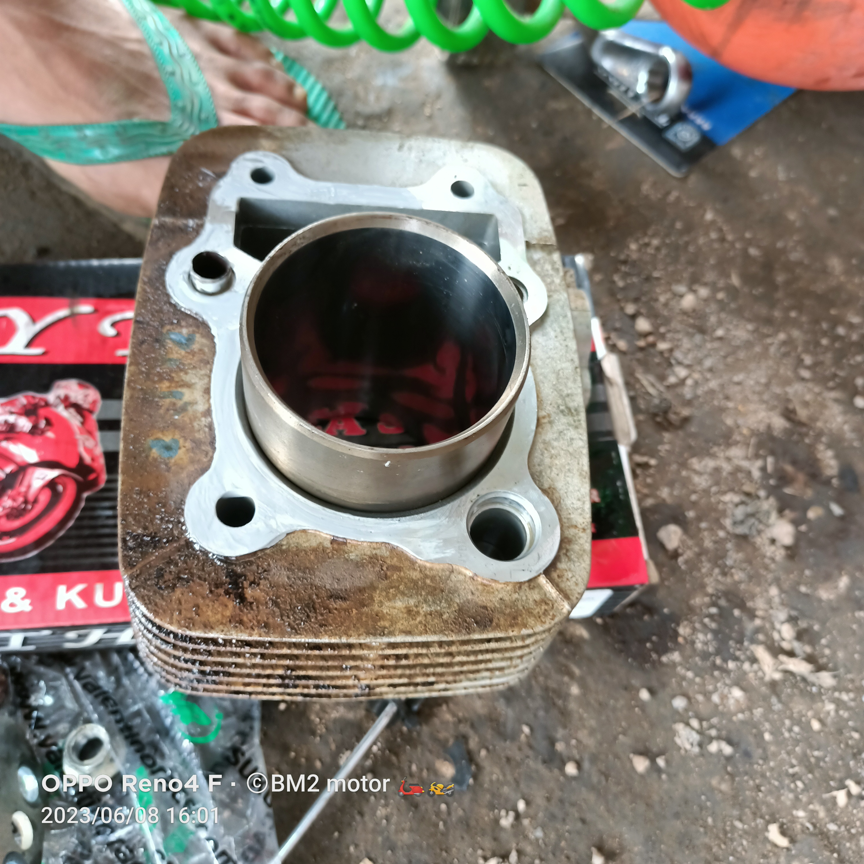 Cepillo Electrico 82mm 800W 16500rpm - imagen 3